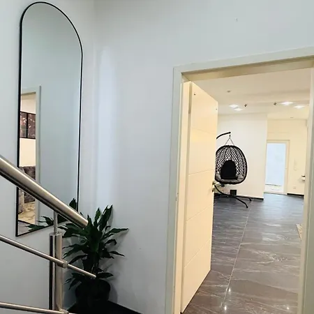 Moderne - Reihenmittelhaus - 4 Min Zur *