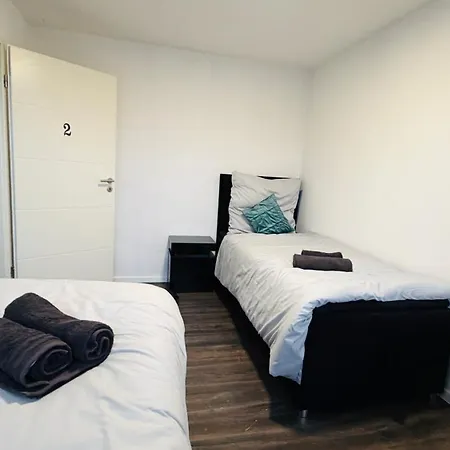 Moderne - Reihenmittelhaus - 4 Min Zur Monchengladbach
